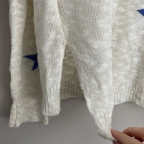 Hem & Thread Semi-Sheer Lightweight Long Sleeve Pullover Top Blue Stars Small - Picture 6 of 8